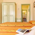 Minerva Hotel 2*