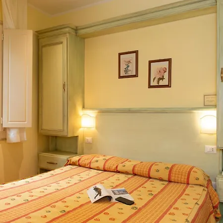 Hotel Minerva 2*