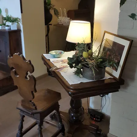 Minerva 2* أسيسي