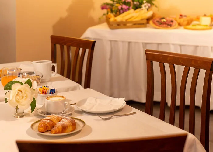 ミネルバ ホテル 2*